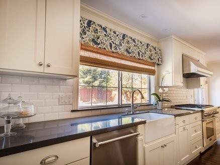 Hunter Douglas Dealer Image